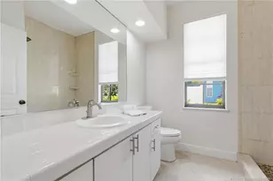 1102 SE Strathmore Dr, Port Saint Lucie, FL 34952 - Photo 36