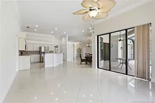 1102 SE Strathmore Dr, Port Saint Lucie, FL 34952 - Photo 20