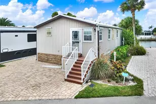 10701 S Ocean Dr, Jensen Beach, FL 34957 - Photo 40