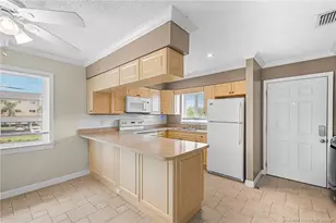 187 SE Village Dr, Port Saint Lucie, FL 34952 - Photo 8