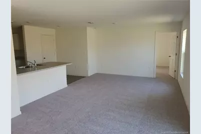 611 SW McComb Avenue SW, Port Saint Lucie, FL 34953 - Photo 2