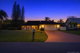 992 SE Thornhill Dr, Port Saint Lucie, FL 34983 - Photo 52