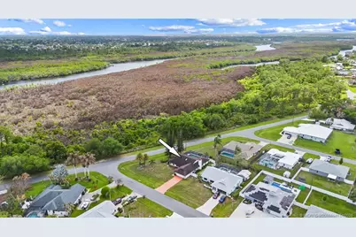 992 SE Thornhill Drive, Port Saint Lucie, FL 34983 - Photo 46
