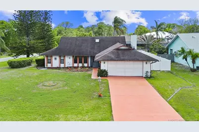 992 SE Thornhill Drive, Port Saint Lucie, FL 34983 - Photo 1