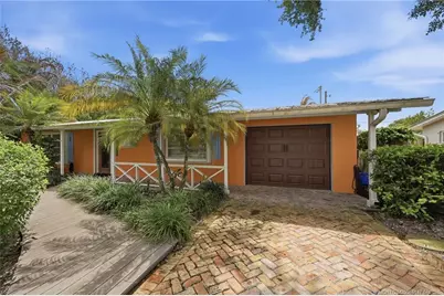 1038 NE Hansen Terrace, Jensen Beach, FL 34957 - Photo 2