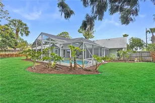 352 SW Ridge Ln, Stuart, FL 34994 - Photo 20