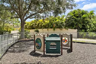 371 NW Emilia Way, Jensen Beach, FL 34957 - Photo 8