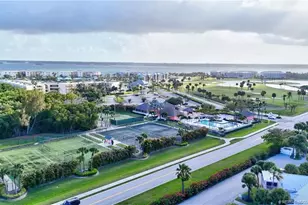 421 NE Plantation Rd, Stuart, FL 34996 - Photo 34