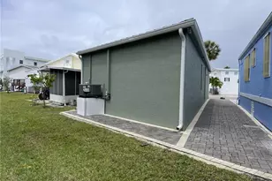 2005 Nettles Blvd, Jensen Beach, FL 34957 - Photo 6