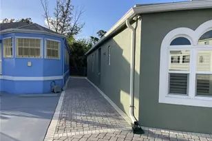 2005 Nettles Blvd, Jensen Beach, FL 34957 - Photo 4