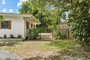 1944 NE Lake Pl, Jensen Beach, FL 34957 - Photo 28