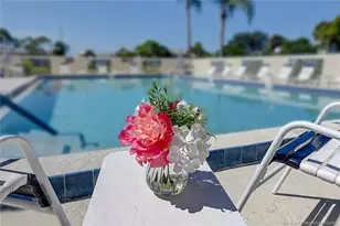 1564 SE Royal Green Cir, Port Saint Lucie, FL 34952 - Photo 30