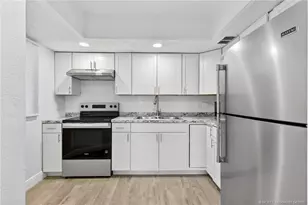 1564 SE Royal Green Cir, Port Saint Lucie, FL 34952 - Photo 8