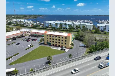701 NW Federal Highway, Stuart, FL 34994 - Photo 4
