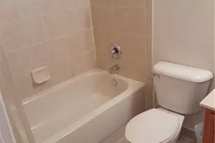 1571 SE Hampshire Way, Stuart, FL 34994 - Photo 12