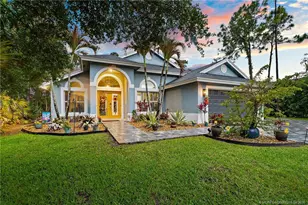 8577 SW Sea Captain Dr, Stuart, FL 34997 - Photo 4