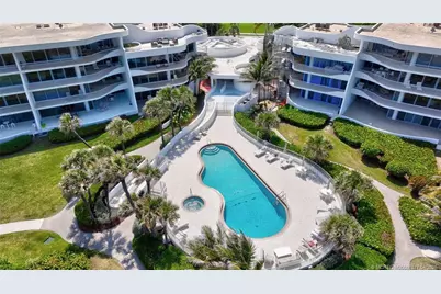 2001 SE Sailfish Point Boulevard #117, Stuart, FL 34996 - Photo 10
