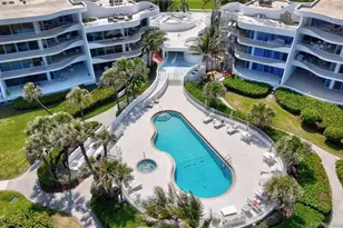 2001 SE Sailfish Point Blvd, Stuart, FL 34996 - Photo 10