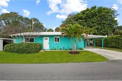 1114 NE Orange Avenue, Jensen Beach, FL 34957 - Photo 20