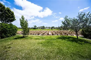 2730 NE Breezeway Cir, Jensen Beach, FL 34957 - Photo 4