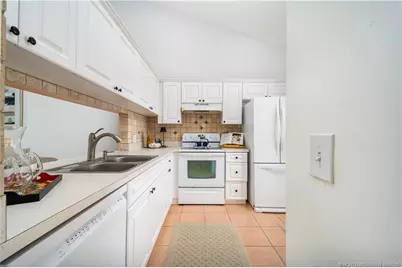 1637 NE Nautical Place #807, Jensen Beach, FL 34957 - Photo 10