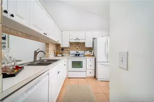 1637 NE Nautical Pl, Jensen Beach, FL 34957 - Photo 10