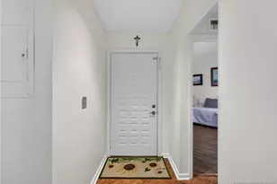 6031 SE Martinique Dr, Stuart, FL 34997 - Photo 10