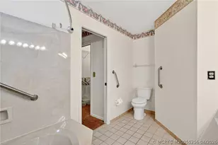6031 SE Martinique Dr, Stuart, FL 34997 - Photo 26