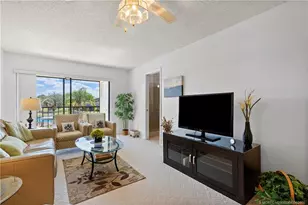 2013 NE Collins Cir, Jensen Beach, FL 34957 - Photo 16