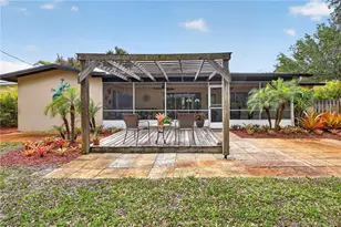 330 SW Winnachee Dr, Stuart, FL 34994 - Photo 38