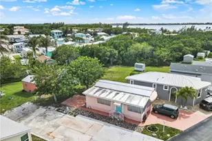 10701 S Ocean Dr, Jensen Beach, FL 34957 - Photo 2