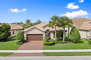 303 SE Courances Dr, Port Saint Lucie, FL 34984 - Photo 2