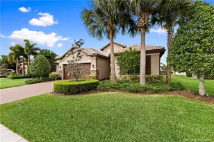 303 SE Courances Dr, Port Saint Lucie, FL 34984 - Photo 40