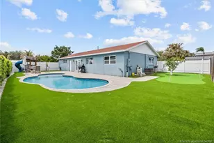 18945 SE Homewood Ave, Tequesta, FL 33469 - Photo 2