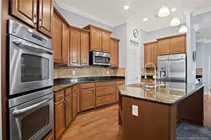 10399 SW Landry Ln, Port Saint Lucie, FL 34987 - Photo 12