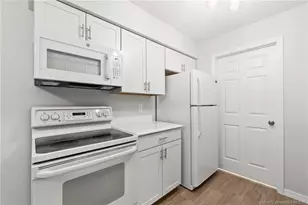 4047 NW Cinnamon Tree Cir, Jensen Beach, FL 34957 - Photo 6