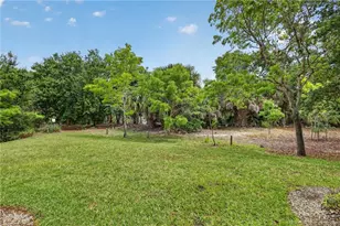 587 SW Glen Crest Way, Stuart, FL 34997 - Photo 34