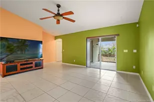 2009 SW Monterrey Ln, Port Saint Lucie, FL 34953 - Photo 2