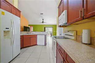 2009 SW Monterrey Ln, Port Saint Lucie, FL 34953 - Photo 6