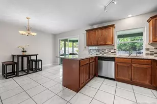 3143 SE Banyan St, Stuart, FL 34997 - Photo 8