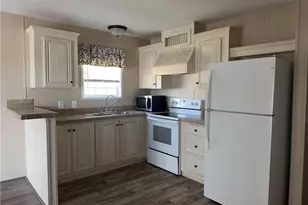 700 Manston Dr, Melbourne, FL 32901 - Photo 2