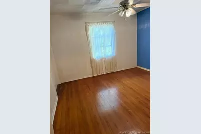 713 SW Bryant Avenue, Stuart, FL 34994 - Photo 12