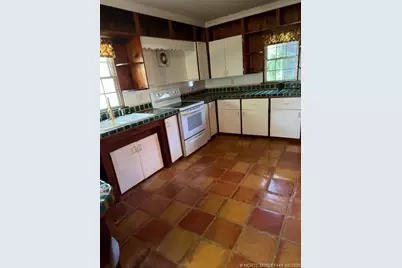 713 SW Bryant Avenue, Stuart, FL 34994 - Photo 4