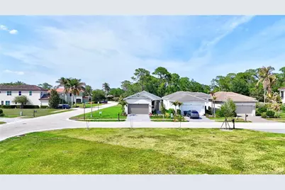 104 SE Strada Cervaro, Port Saint Lucie, FL 34952 - Photo 28