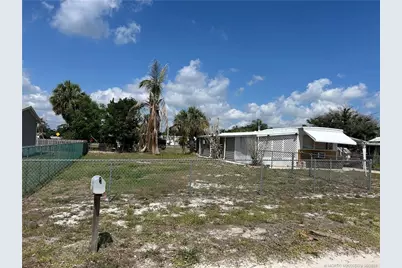 1574 NE Oriole Avenue, Stuart, FL 34994 - Photo 2