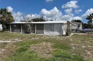 1574 NE Oriole Ave, Stuart, FL 34994 - Photo 8
