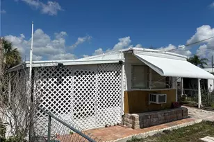 1574 NE Oriole Ave, Stuart, FL 34994 - Photo 6