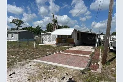 1574 NE Oriole Avenue, Stuart, FL 34994 - Photo 4