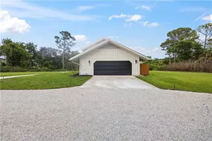 2001 SW Racquet Club Dr, Palm City, FL 34990 - Photo 10