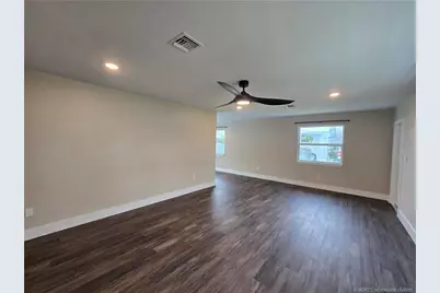 5968 SE Avalon Drive, Stuart, FL 34997 - Photo 8